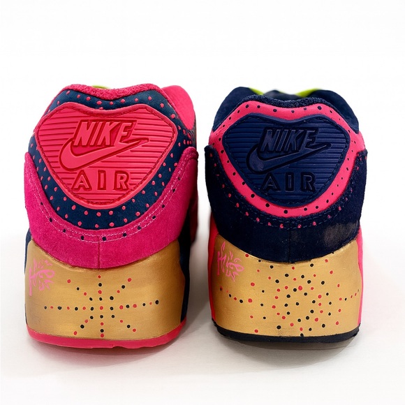 Custom Painted Nike Kids Shoes (3Y) - Picture 3 of 8